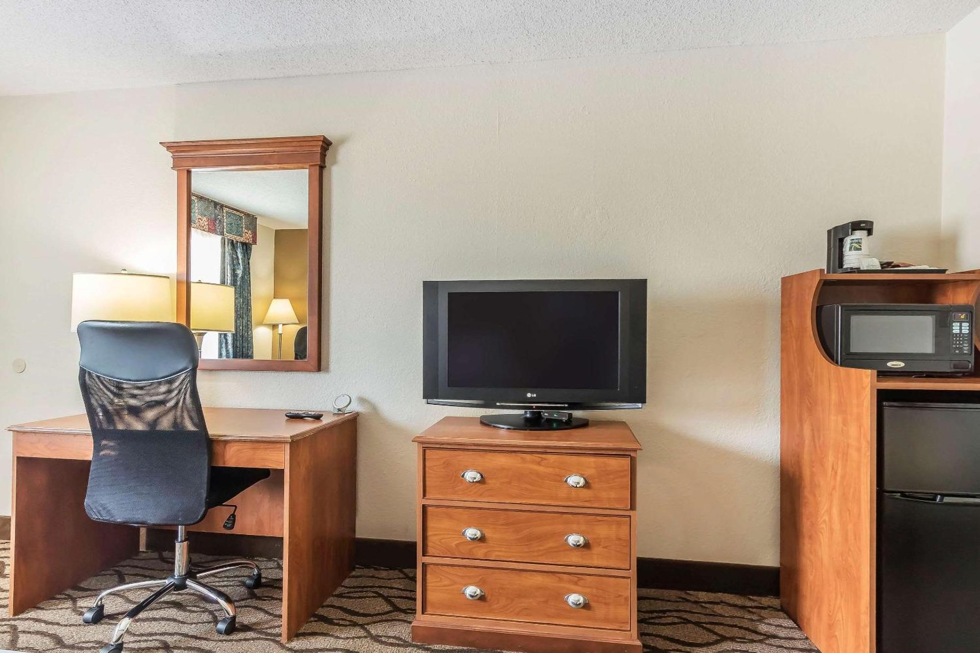 Quality Inn Charleston - Sikeston מראה חיצוני תמונה