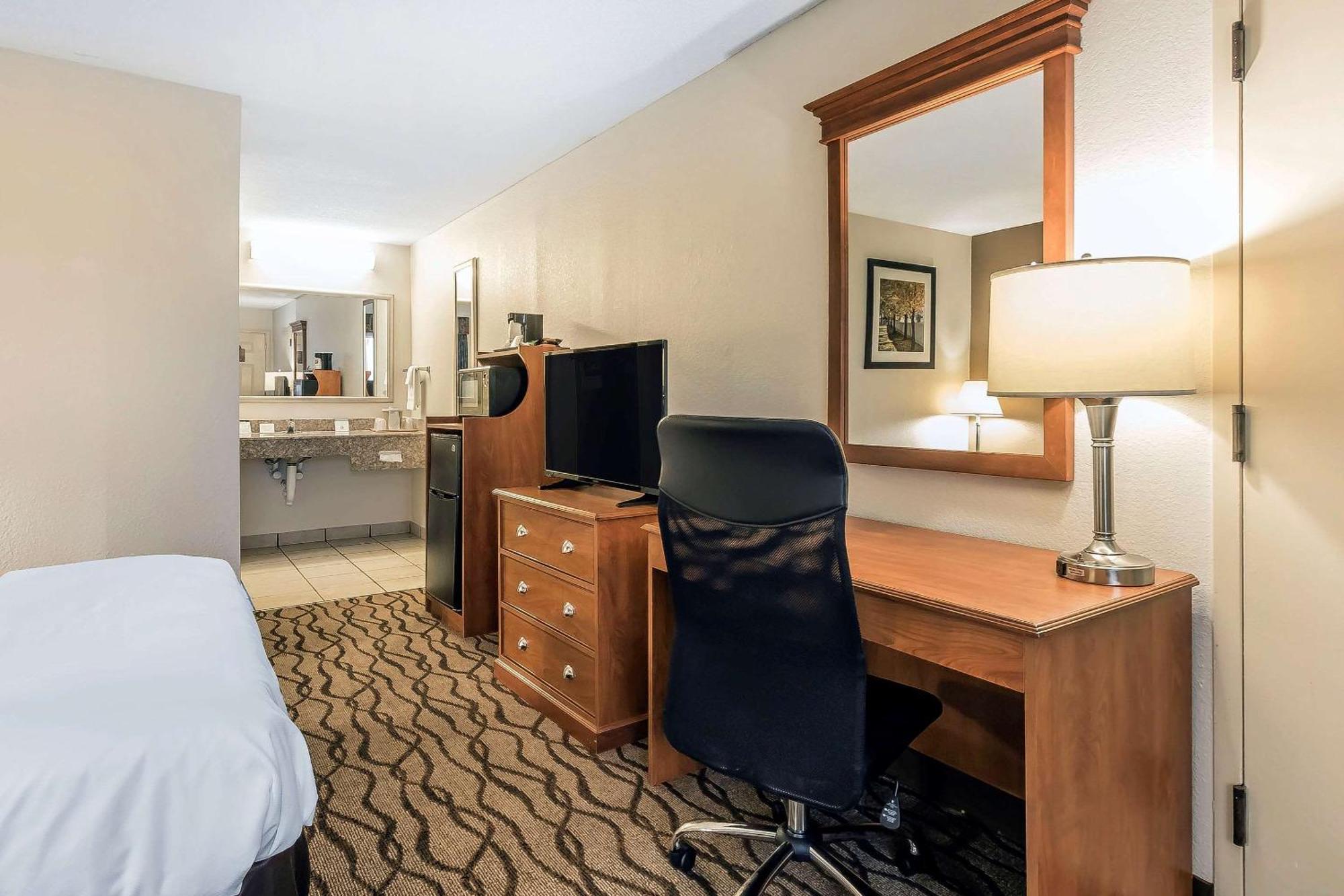 Quality Inn Charleston - Sikeston מראה חיצוני תמונה