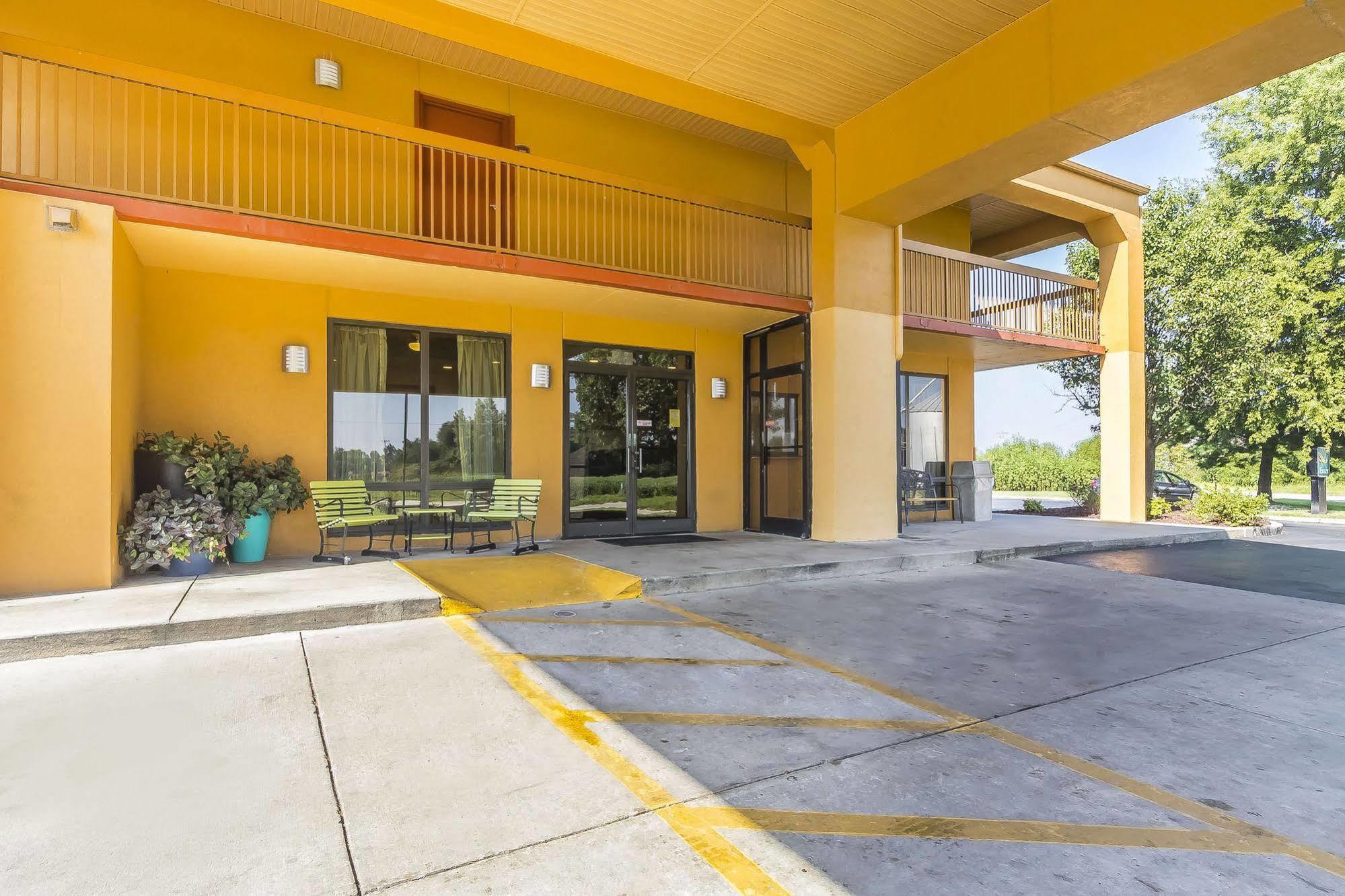 Quality Inn Charleston - Sikeston מראה חיצוני תמונה